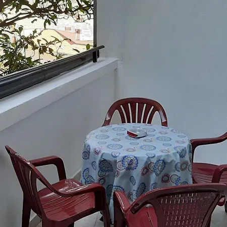 Iskra Apartment