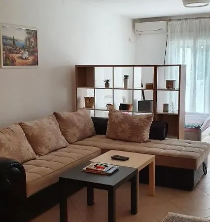 Iskra Apartamento *