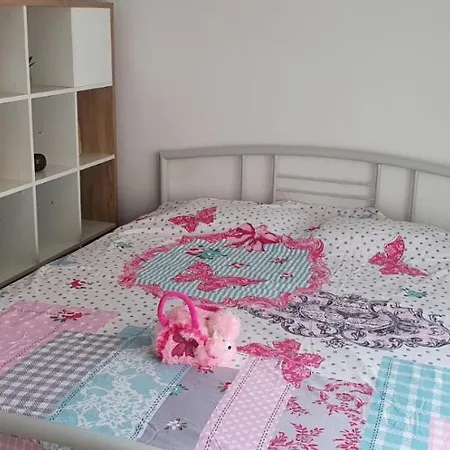 Iskra Apartamento Budva